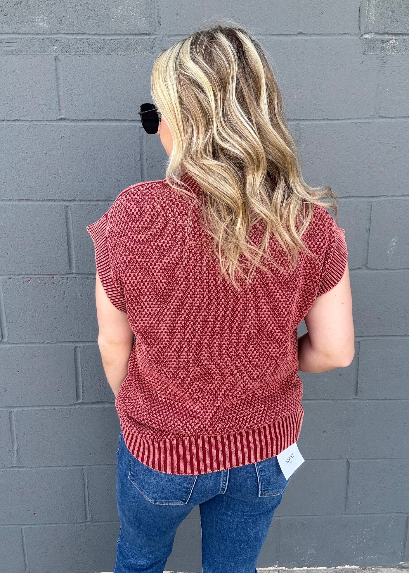 Quick Glance- Dark Red