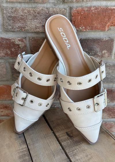 Stand Out Buckle Flats- Off White