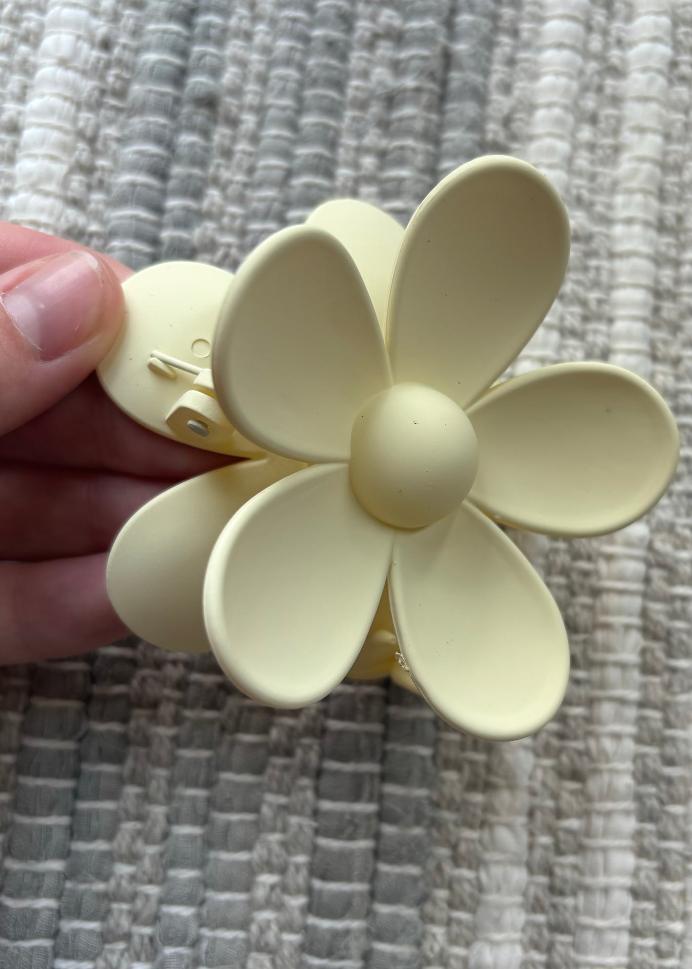 3" Flower Claw Clip