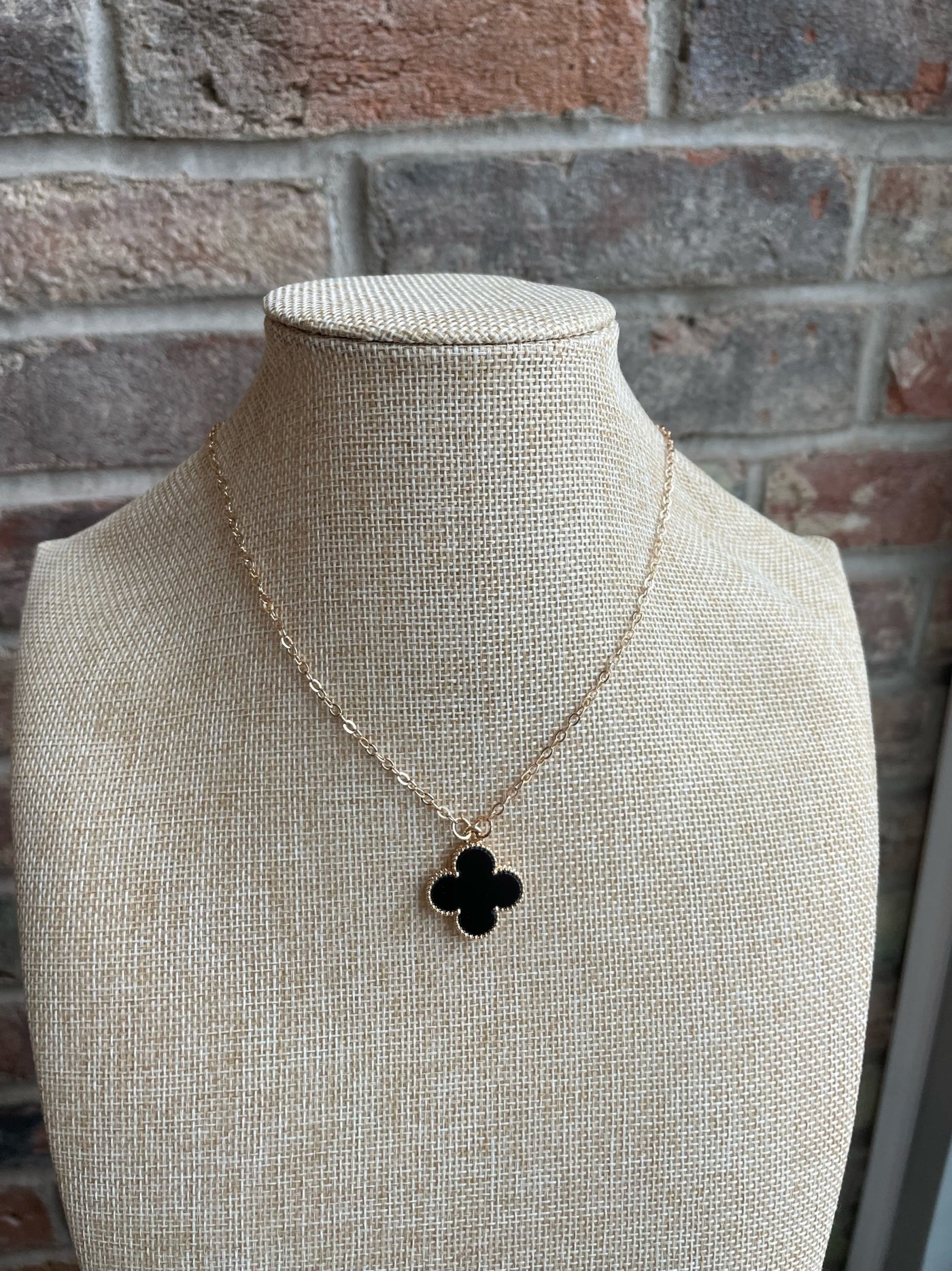 Clover Necklace & Earring Set- Onyx