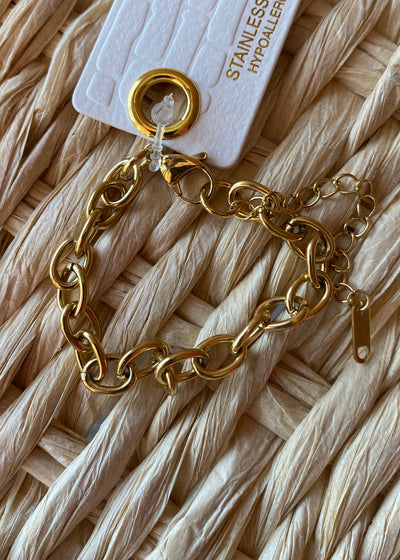 Linked Gold Oval Bracelet